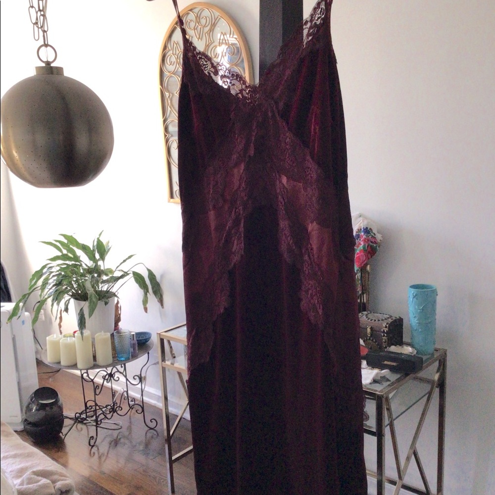 NWT Burgandy Velvet Dress